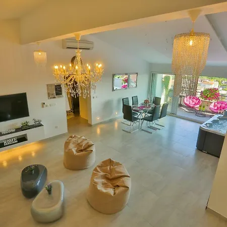 Lux In - Apartman